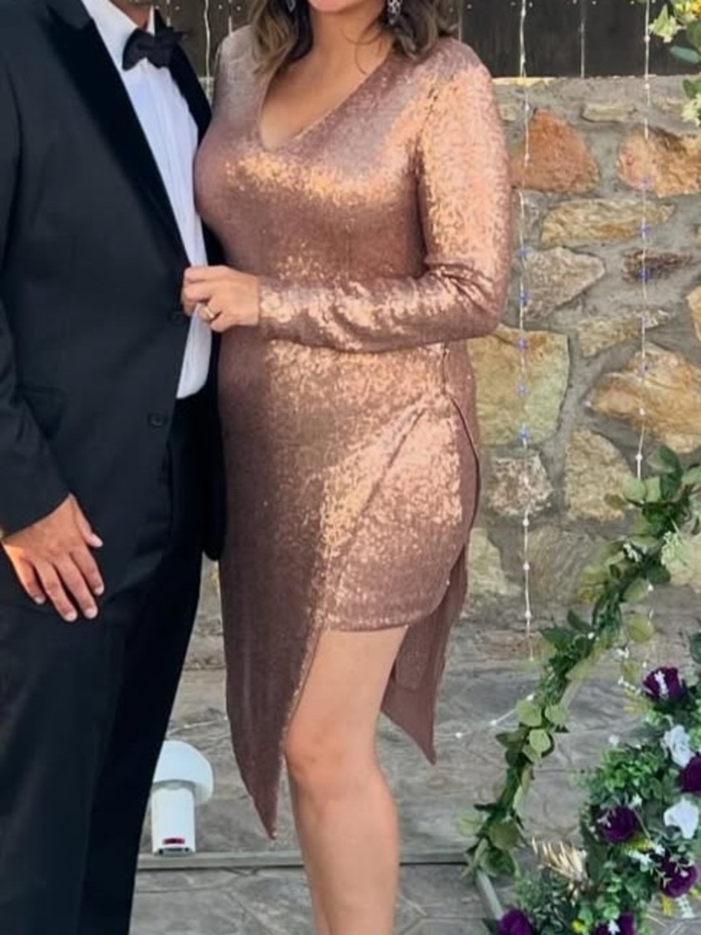 BCBGMaxazria Rose Gold Parker Sequin Long Sleeve V-Neck Party Dress size 16